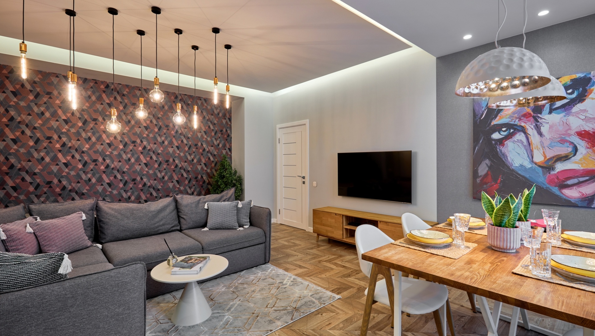 2.08 • Sverdlova str., 16